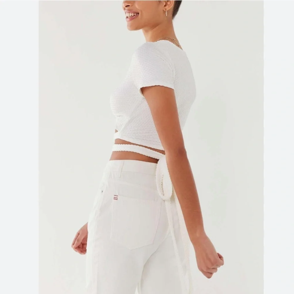 Urban Outfitters Tasha Twist-front Wrap Crop Top White XS - Picture 2 of 8